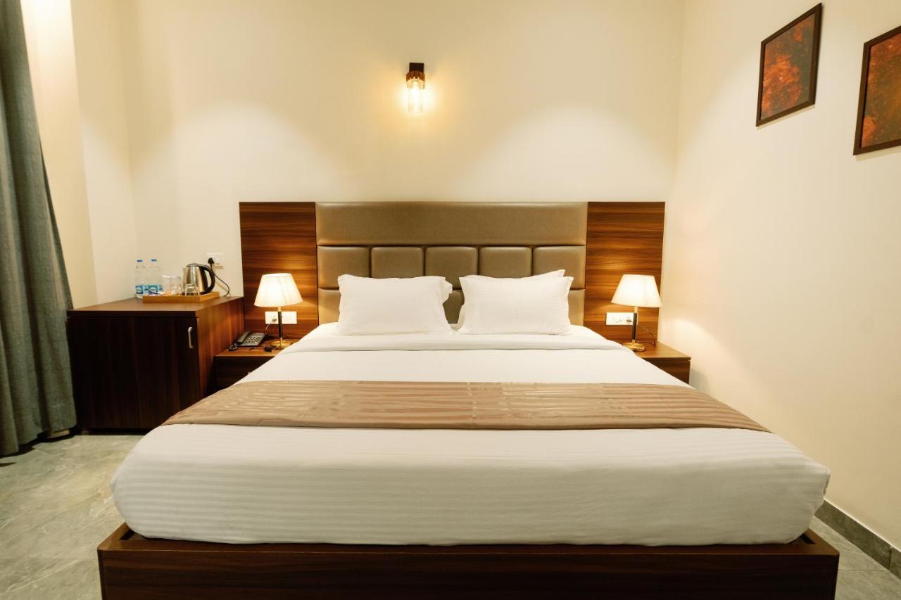 Grand Heritage Hotel & Resort Ludhiana Exterior photo
