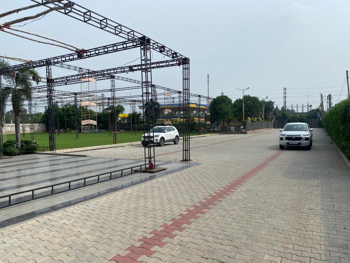 Grand Heritage Hotel & Resort Ludhiana Exterior photo