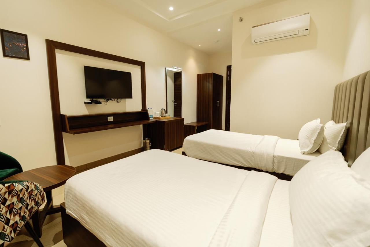 Grand Heritage Hotel & Resort Ludhiana Exterior photo