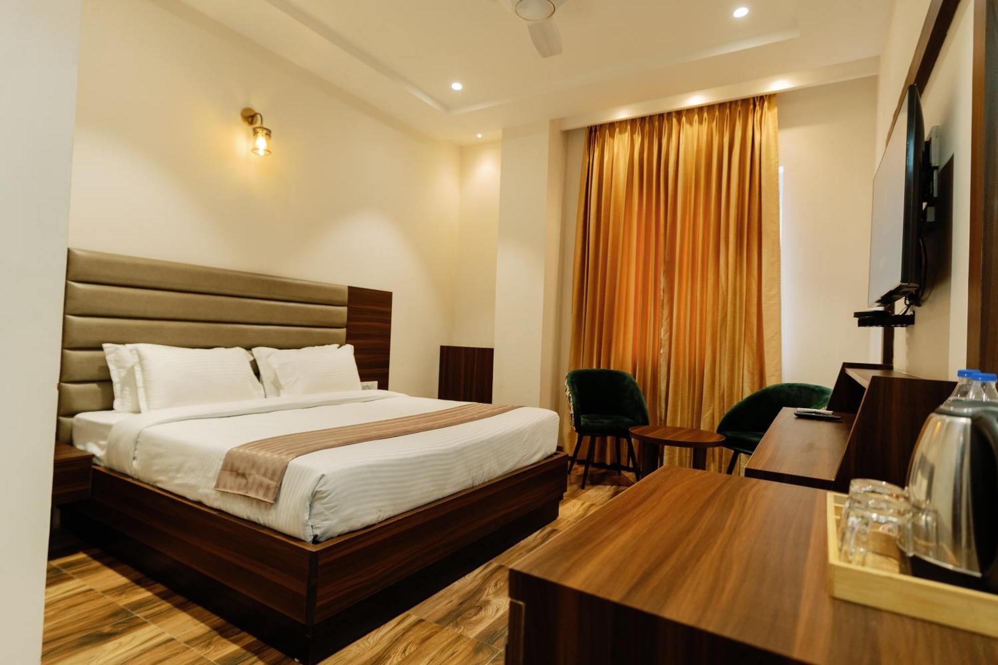 Grand Heritage Hotel & Resort Ludhiana Exterior photo