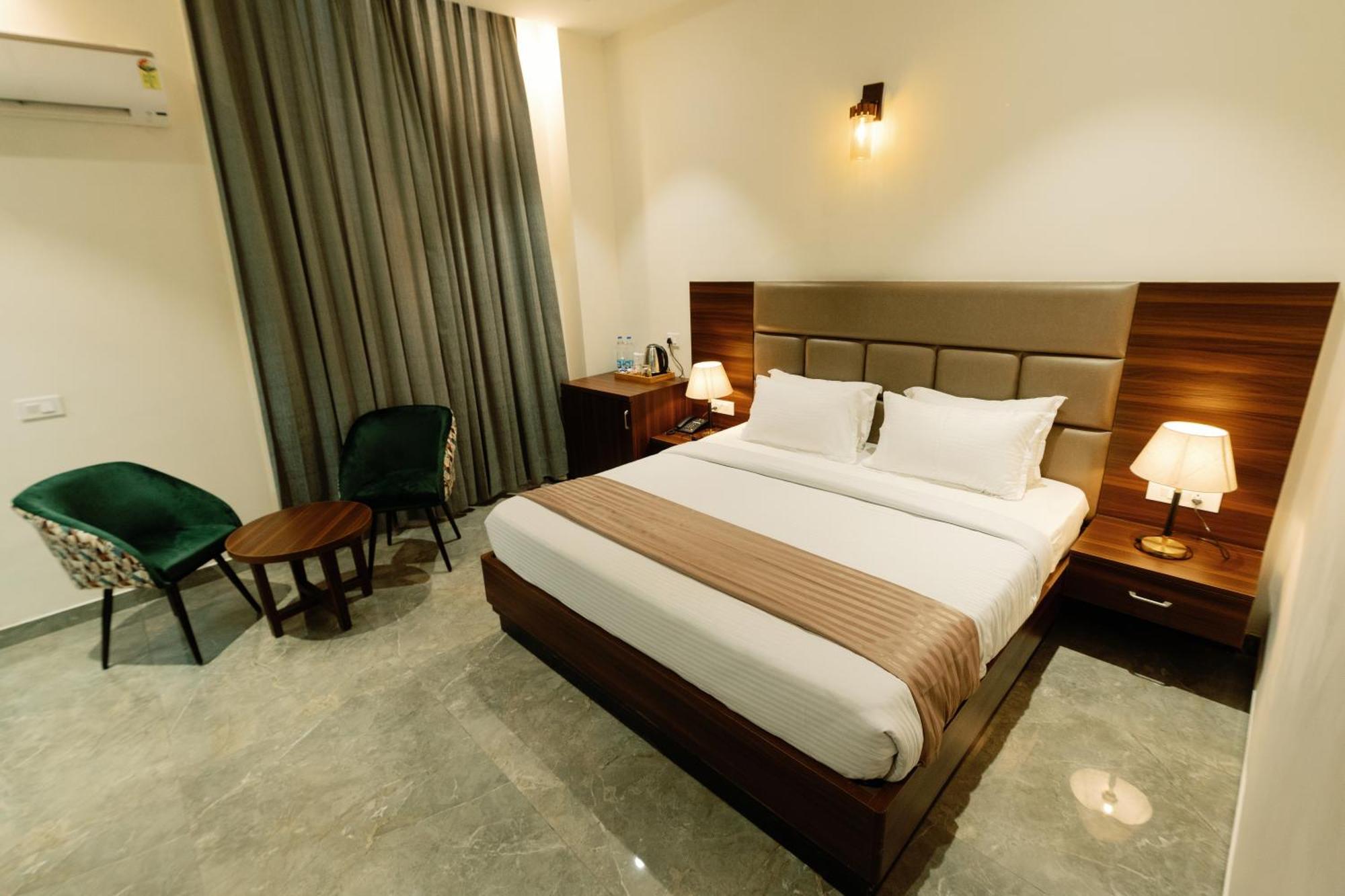 Grand Heritage Hotel & Resort Ludhiana Exterior photo