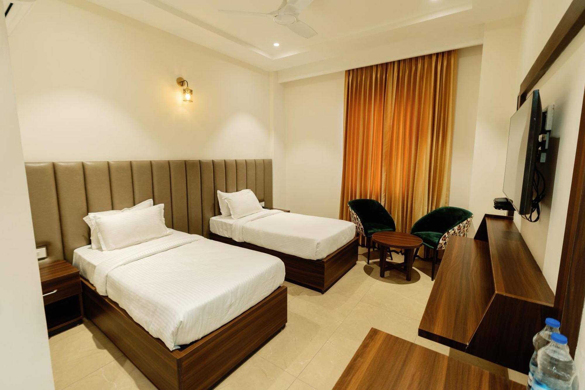 Grand Heritage Hotel & Resort Ludhiana Exterior photo